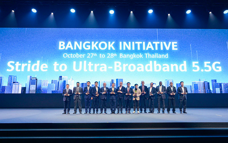 El NBTC, las organizaciones del sector, los operadores y Huawei proponen una iniciativa para evolucionar hacia la ultra banda ancha 5.5G