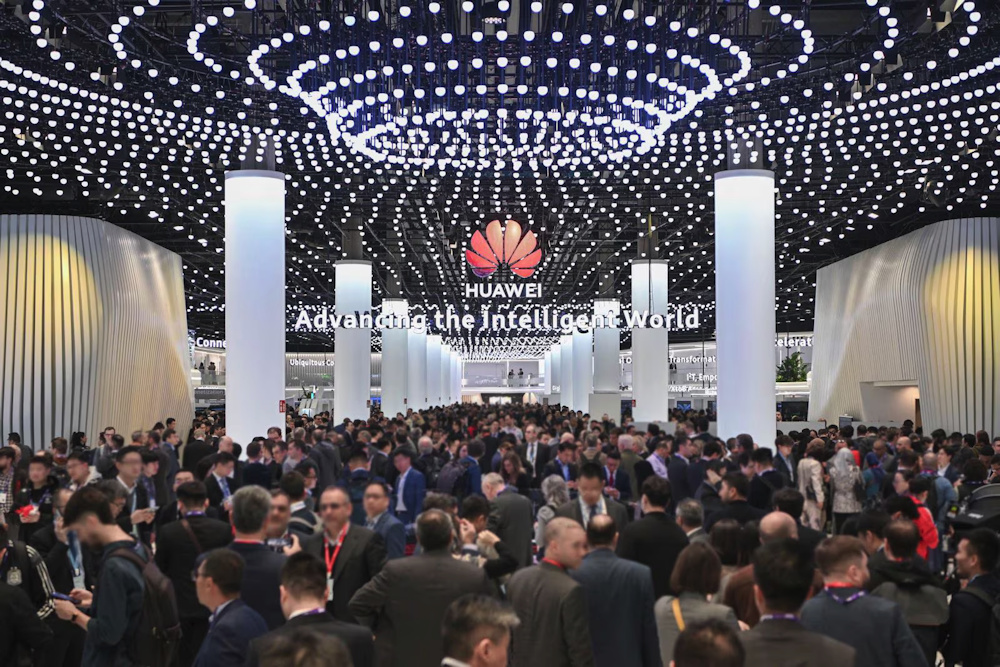 Huawei avanza en inteligencia mientras los operadores afrontan el primer año de 5,5G comercial