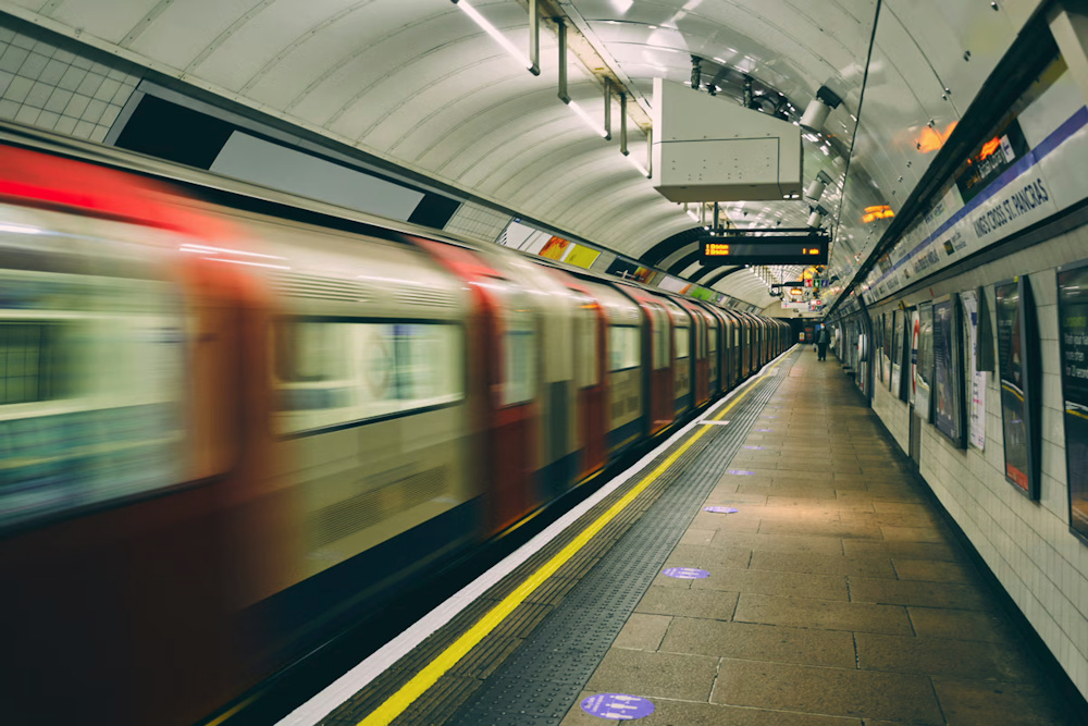 Thales y Nokia modernizan el sistema de comunicaciones de TfL para optimizar la red de metro de Londres