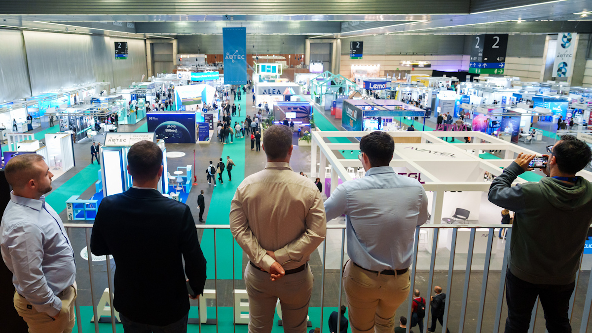 IA, futuro digital y regulación: claves del debate en AOTEC 2025 con 60 ponentes y zona expositiva
