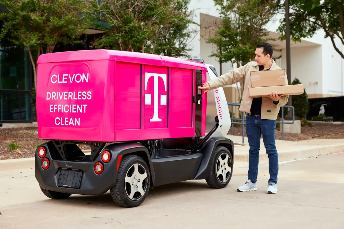 Clevon elige a T-Mobile para alimentar su flota de robots autónomos