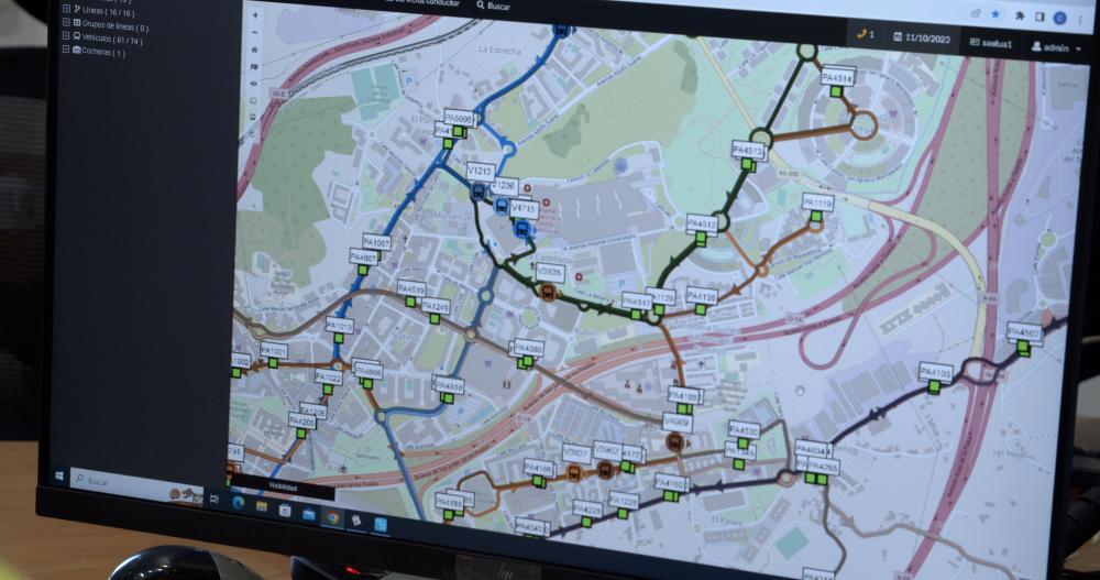 Oviedo da un paso hacia la movilidad inteligente: Proyecto piloto de priorización semafórica para agilizar el tráfico de autobuses
