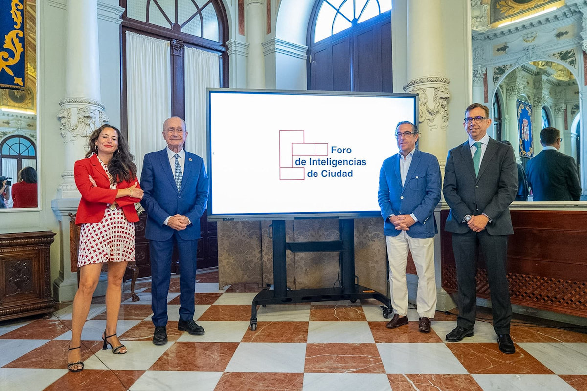 Málaga acoge el I Foro de Inteligencias de Ciudad: Innovación y talento en la agenda del X Aniversario de Smart City Cluster