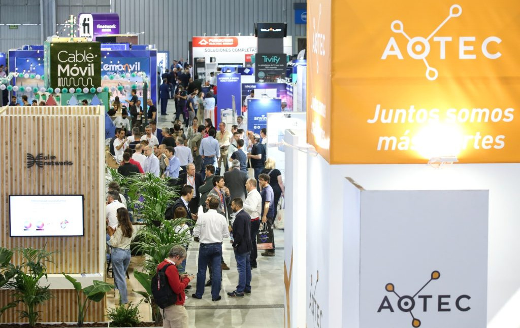 La Feria Aotec se celebrará en 2023 en Alicante con lo último en telecomunicaciones y digitalización para zonas rurales