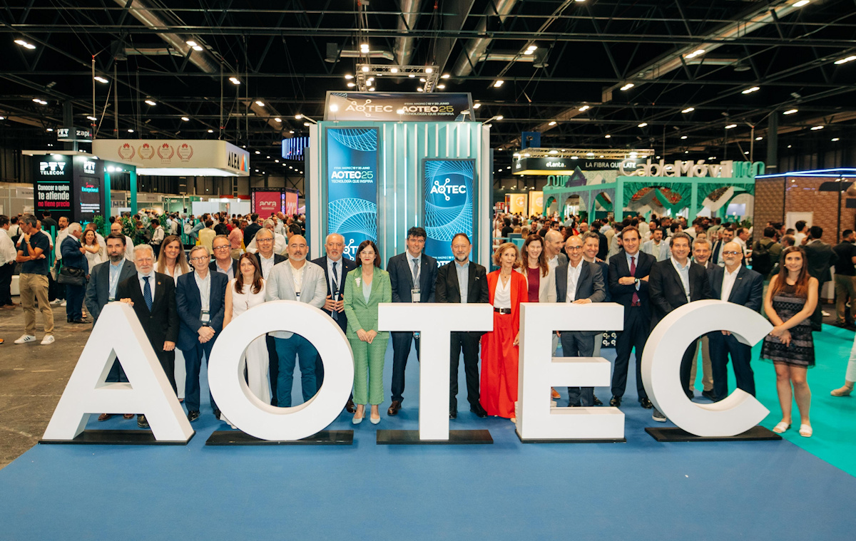 Aotec 2025: CNMC y Gobierno destacan la colaboración y la diversidad de empresas como claves del sistema teleco español