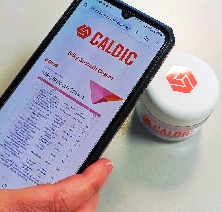 Caldic lidera la industria como el primer distribuidor de materias primas en implementar Packaging Conectado