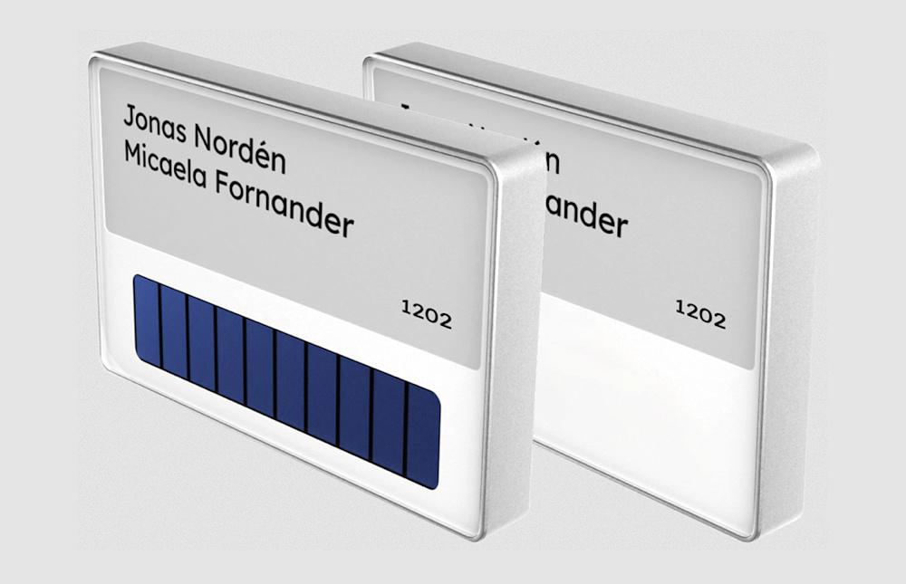 Dinbox lanza placas de identificación digitales sostenibles y sin mantenimiento que funcionan con luz