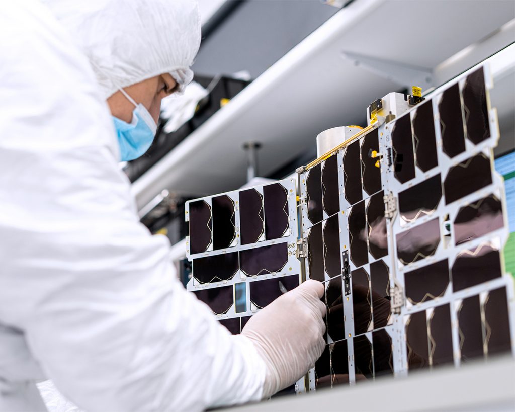 Kongsberg NanoAvionics construirá tres satélites más para la mayor constelación 5G Narrowband-IoT del mundo en órbita terrestre baja
