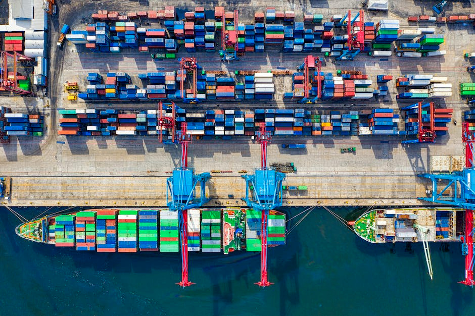 Puertos inteligentes y conectados: Transformando la logística marítima con IoT