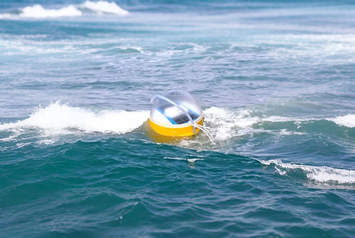 Pescadores y boyas inteligentes marcan un nuevo rumbo contra la contaminación marina